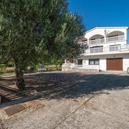 Gorgeous In With Wifi Апартаменты Krusevo (Zadar)