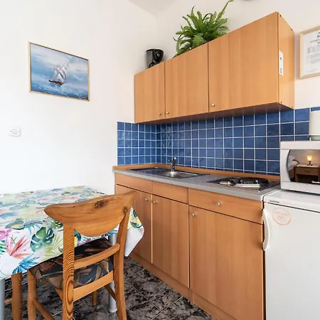 Apartamento Stunning In With House Sea View Kruševo